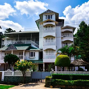 lakezone-holiday-resort.hotels-munnar.com/
