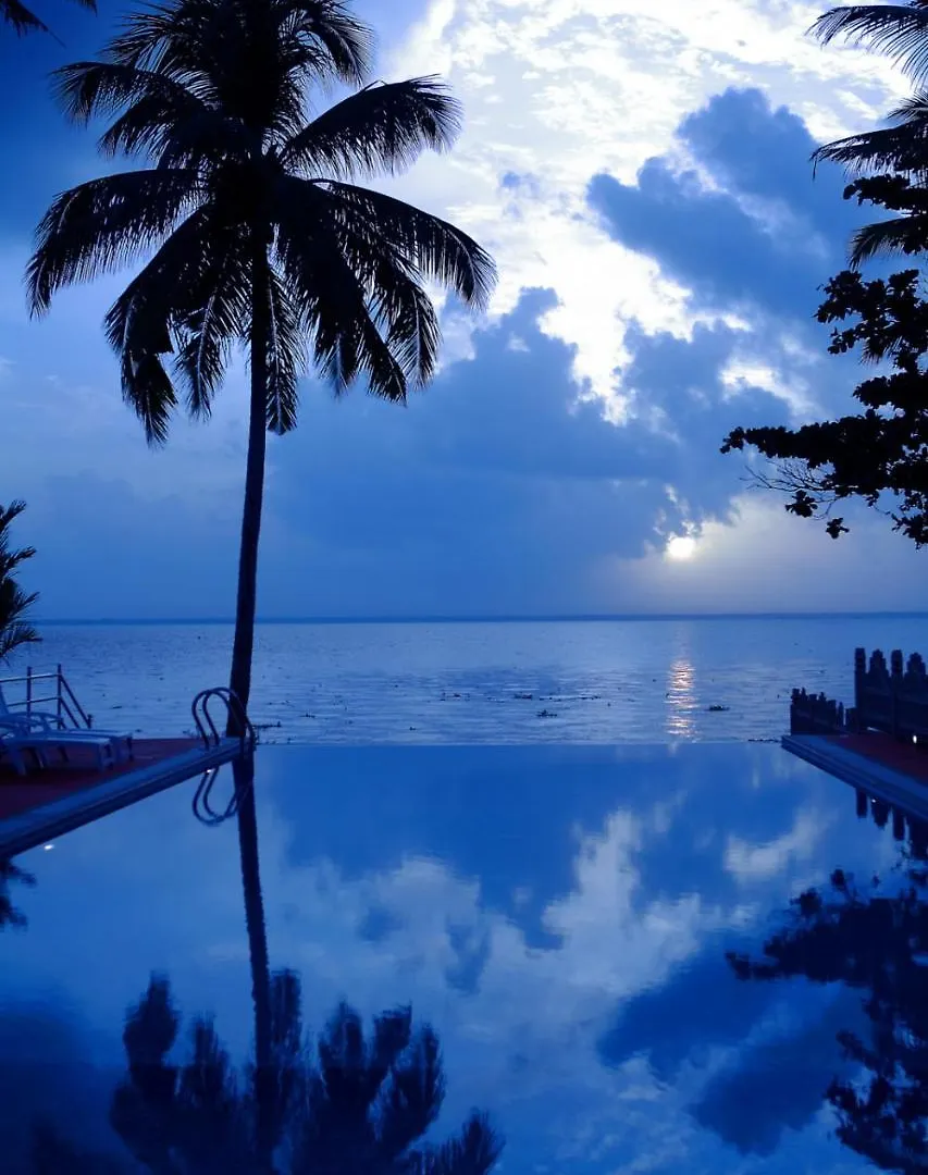Paradise Heritage Resort Kumarakom 3*,